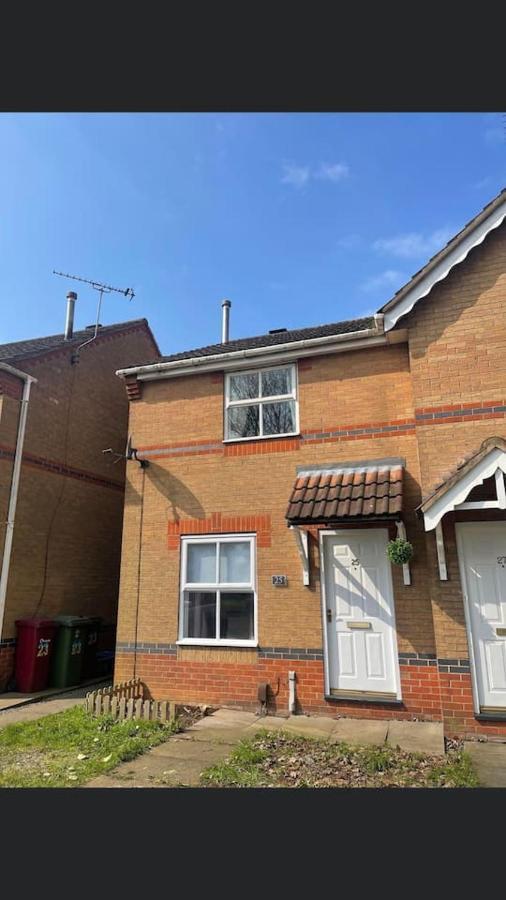 Bluebell House 2 Bedroom With Parking And Garden Scunthorpe Exterior photo