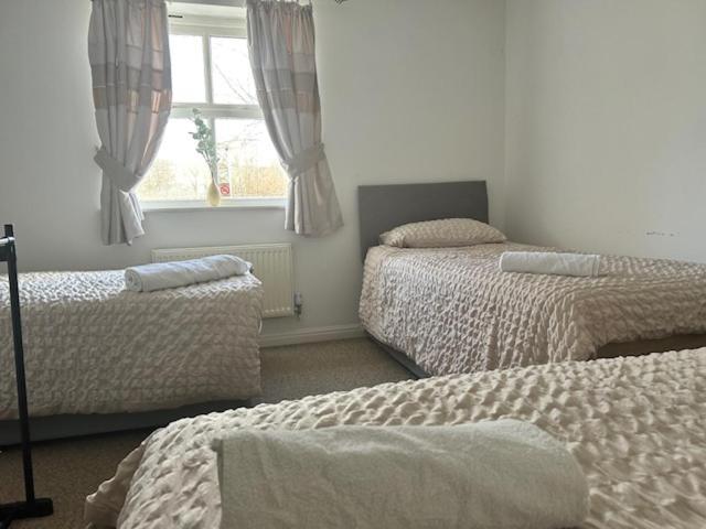 Bluebell House 2 Bedroom With Parking And Garden Scunthorpe Exterior photo